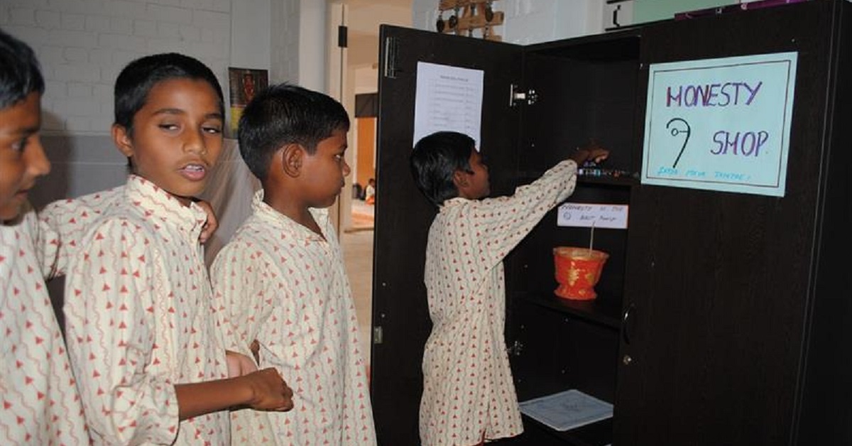 A Madurai School’s Super Innovative Method to Teach the Lesson of Honesty to Its Students