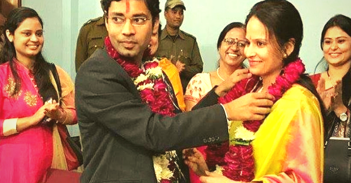 IAS Couple Sets Worthy Example With a No-Frills Court Wedding Costing Rs. 500!
