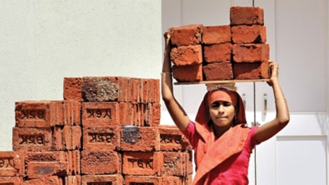 493982-bonded-labour