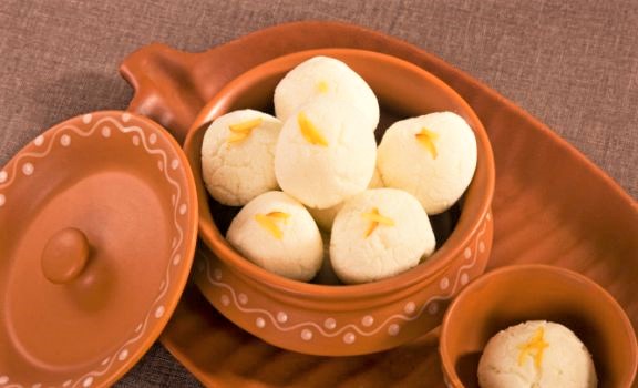 The Fascinating History of Rasgulla and the &#39;Sweet&#39; Battle Over its Origin
