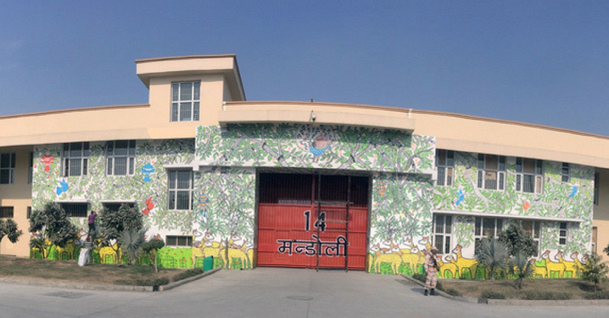 TBI Blogs: The Art at East Delhi’s Mandoli Jail Is One of a Kind – It’s Been Painted by Its Inmates!