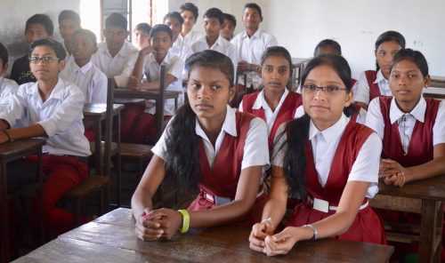 Students of Mahatma Jyotiba Phule Vidyalaya at Chiroli village in Chandrapur district, Maharashtra. (Credit: Dilnaz Boga\WFS)
