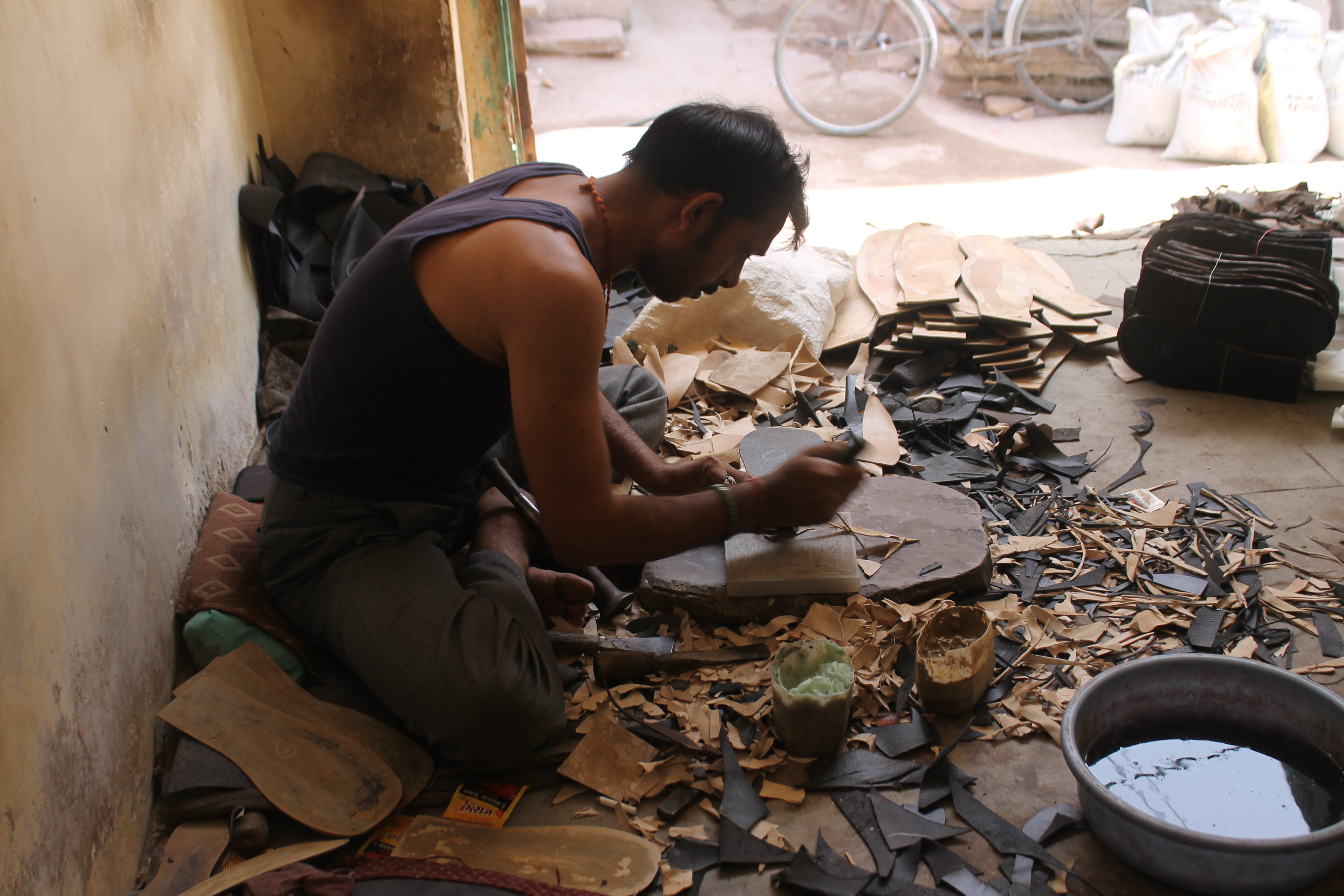 Jodhpuri chappal's sole creation