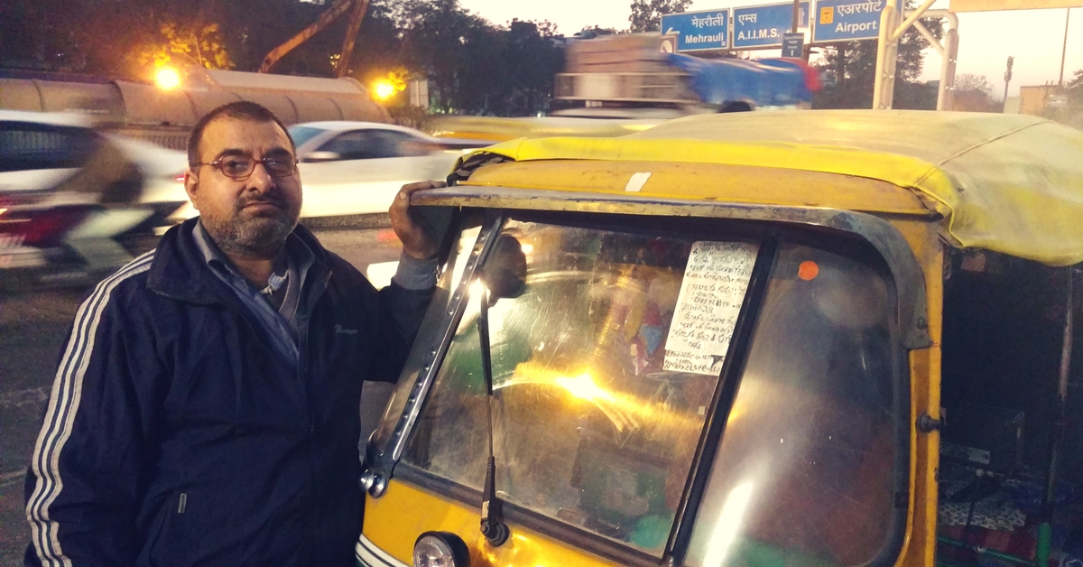 A Delhi Auto Driver Is Making The Summer Bearable for Street Vendors by Distributing Food & Water