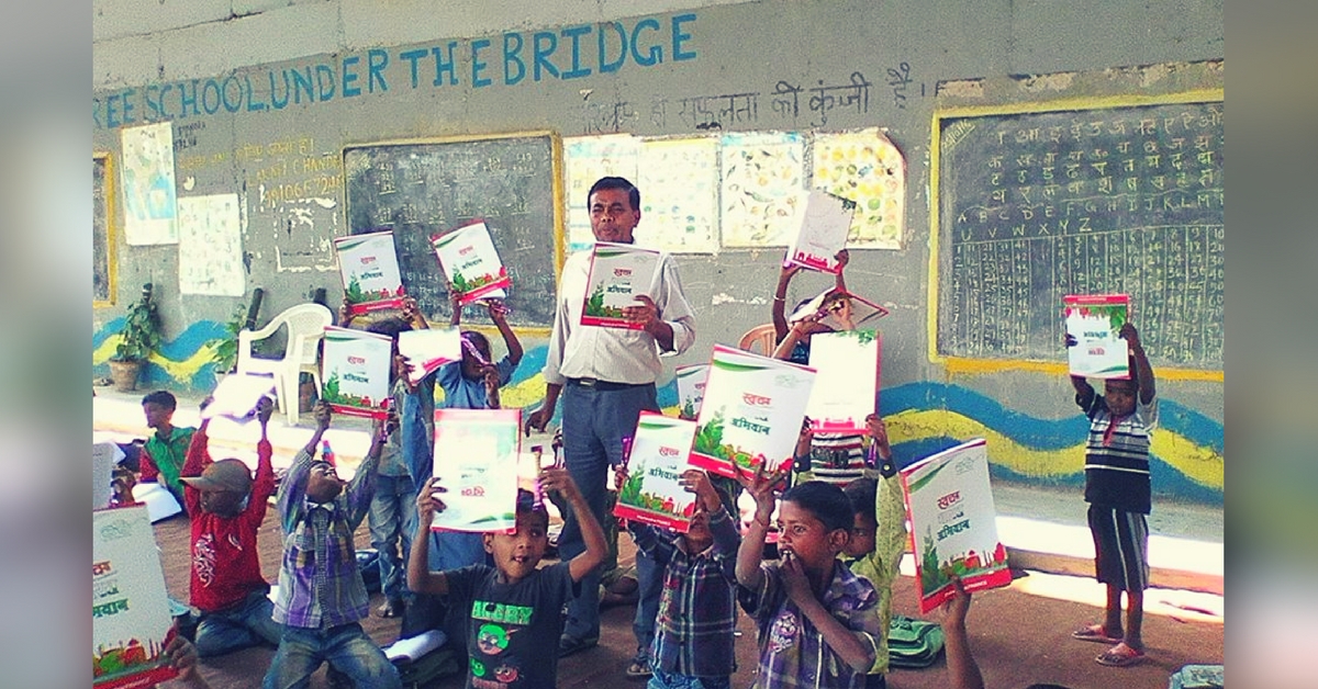 This Grocery Store Owner Has Been Teaching over 300 Underprivileged Kids under a Bridge for a Decade