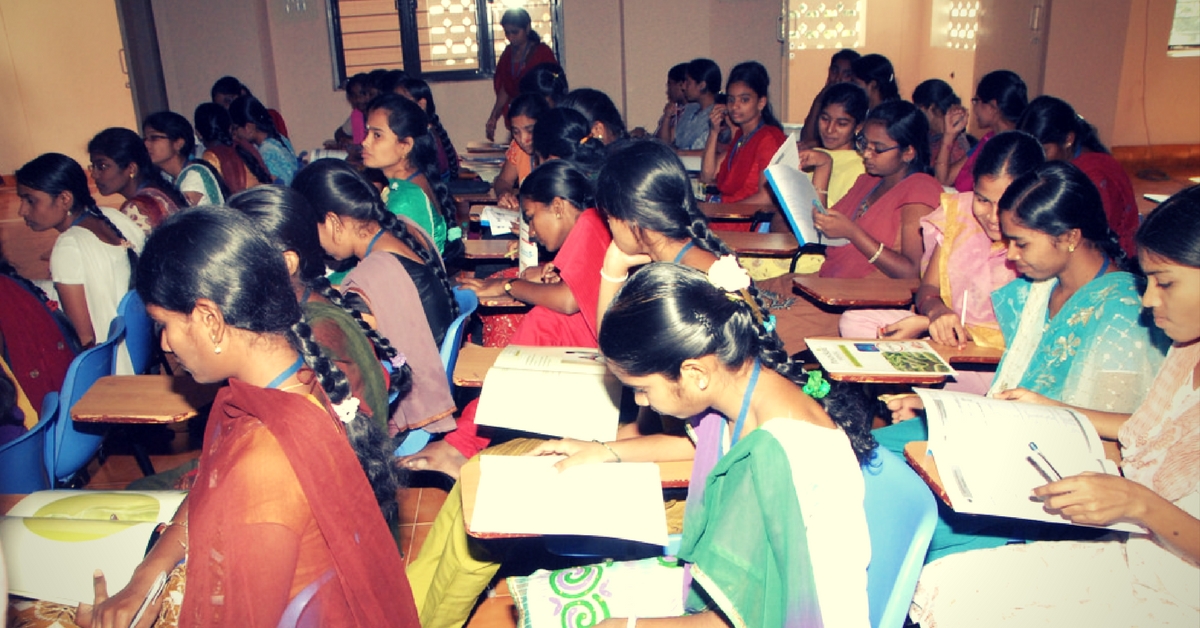 Every Morning, UP Babus Turn This Busy Tehsil Office Into a Free Coaching Centre for 250 Students