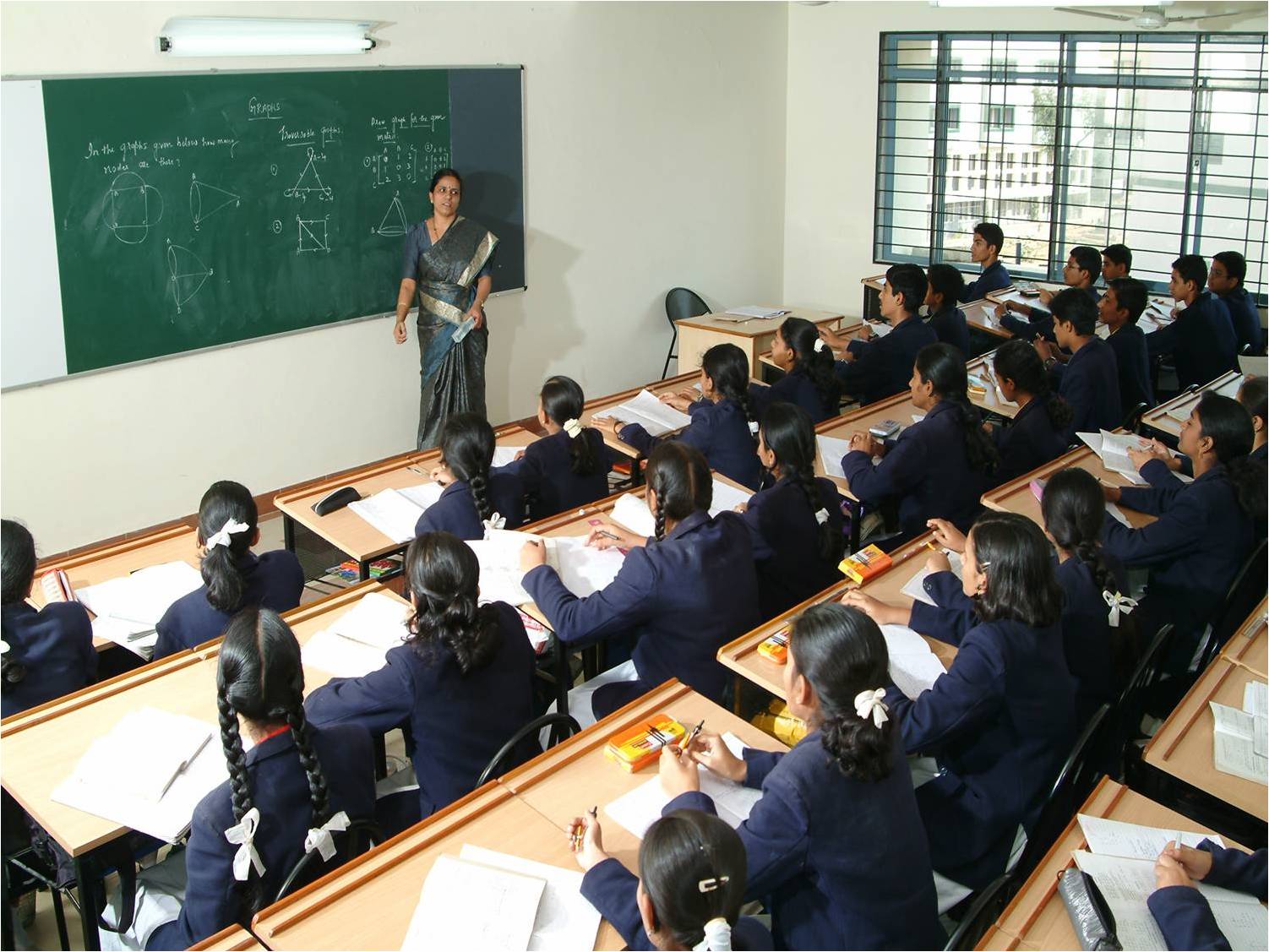 delhi-private-schools-notice-refund