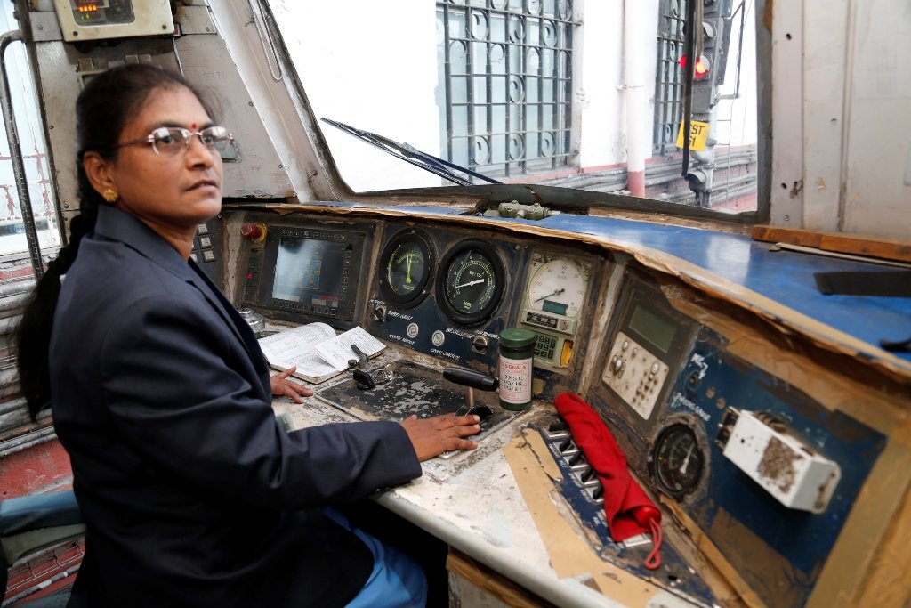 surekha yadav-indias- first-woman-train driver