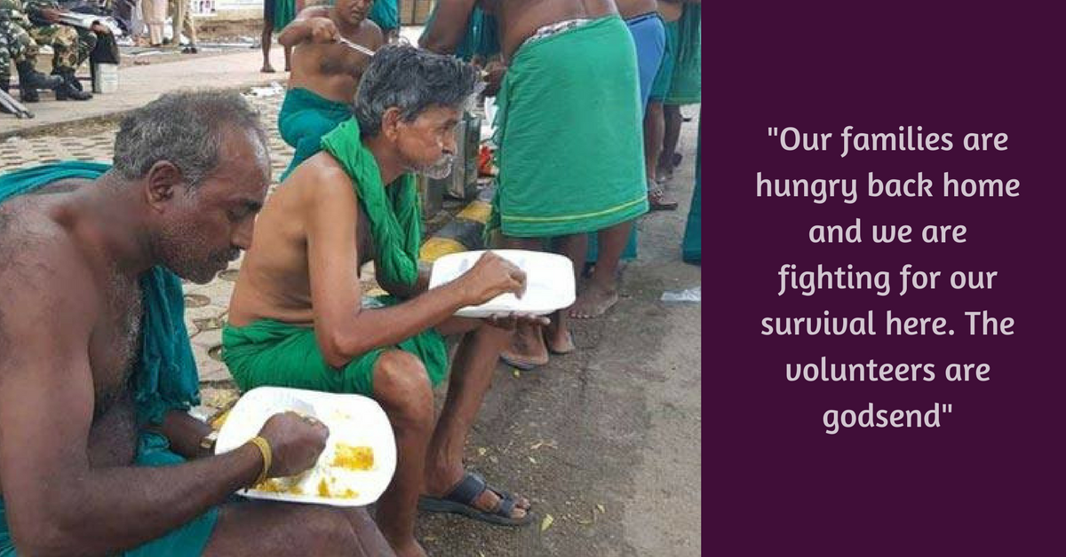 In a Heartwarming Gesture, Bangla Sahib Gurudwara Is Feeding TN Farmers Protesting in Delhi