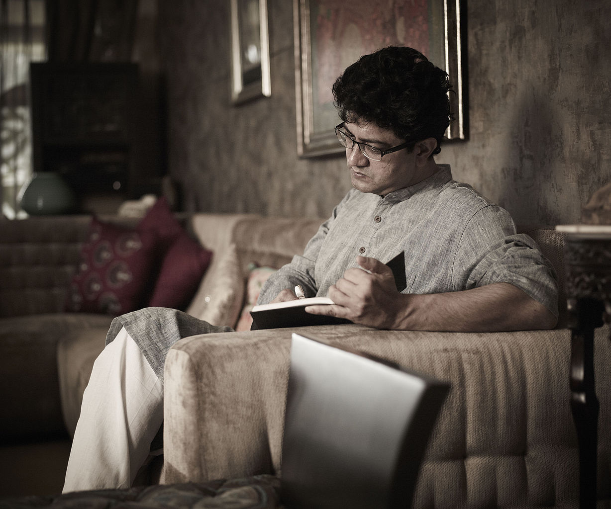 13 Things About Prasoon Joshi Censor Boards New Chief