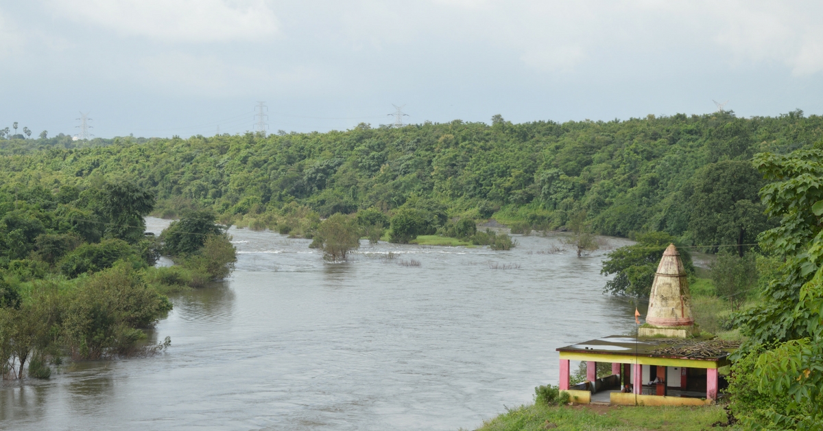 Amazing! With No Govt Help, Maharashtra Village Builds Own Water Pipeline