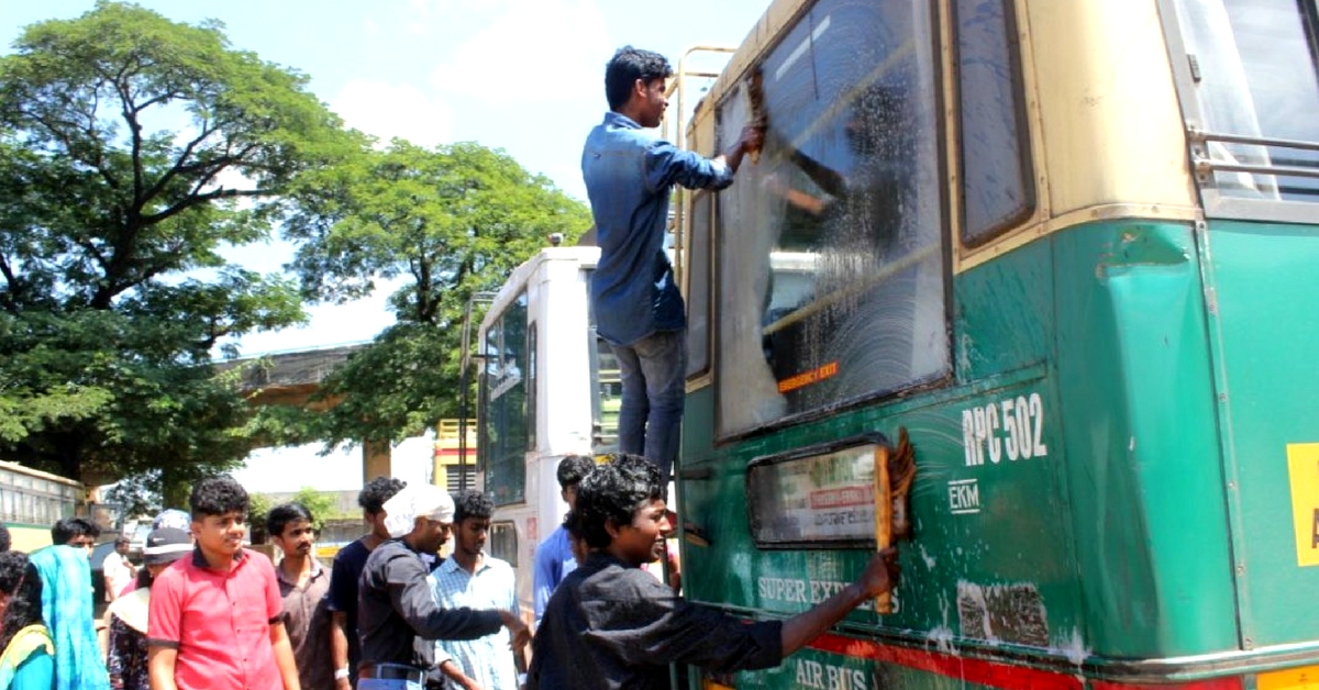 NSS Day With a Difference: Kerala Students Clean Buses as a Public Service