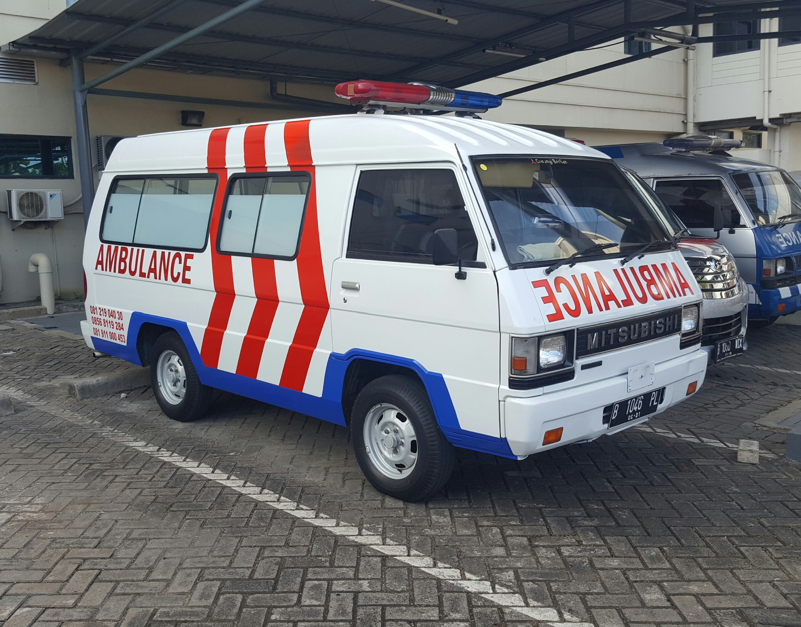 Mumbai-ambulance-driver