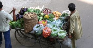 No More Hawkers near Schools, Railway Stations & Foot Over-Bridges in Mumbai