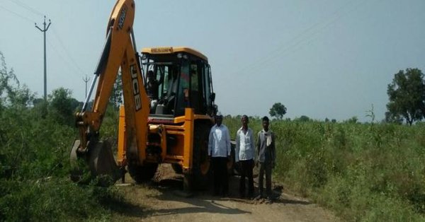 The Govt Failed Them, so These Farmers Rented a Bulldozer and Got Busy Repairing