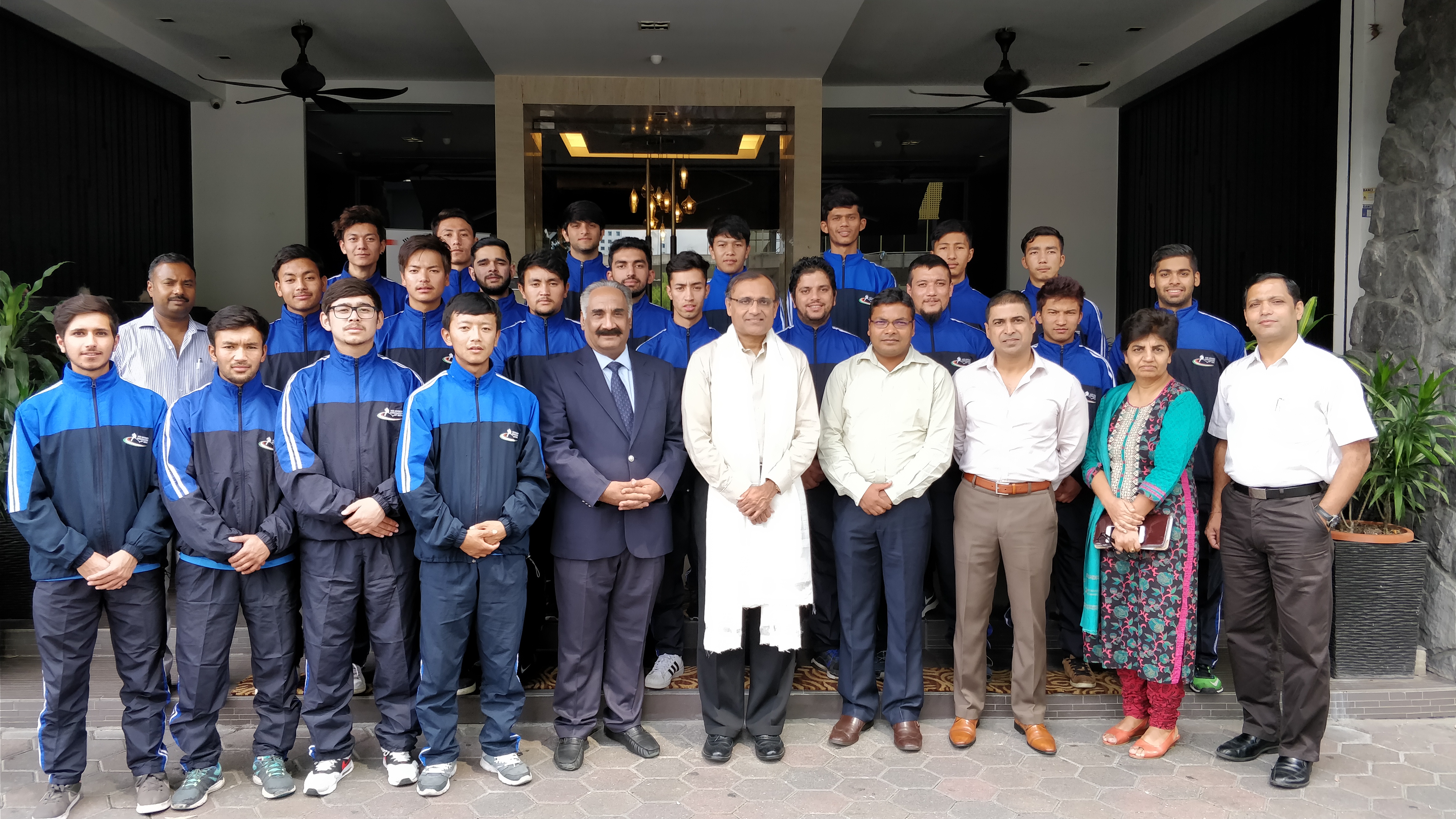TS Tirumurti, the High Commissioner of India in Malaysia, with the Under-20 Indian Ice Hockey squad (Source: Ice Hockey Association of India) 