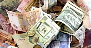 Telangana Teacher Creates His Own Script Using Currency Notes!