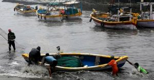 This Captain's Choices Helped 2100 Passengers Avoid Cyclone Ockhi!