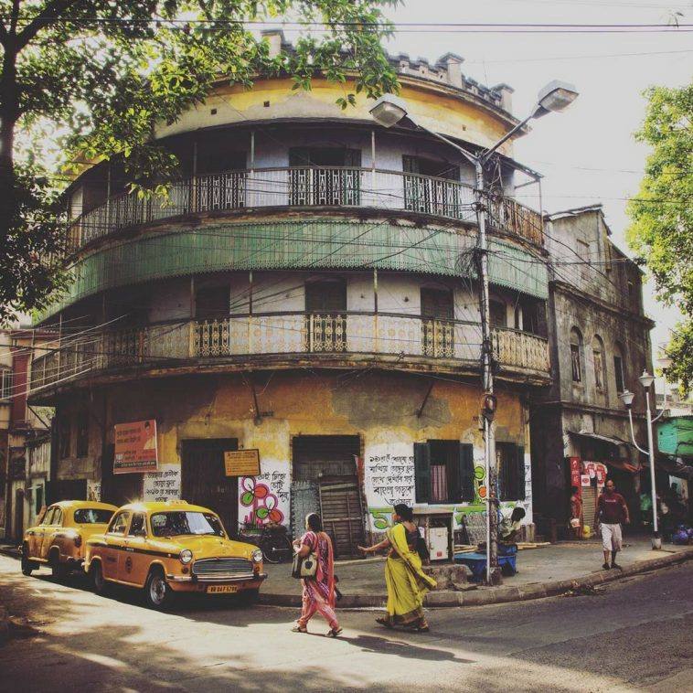 This InstaProject Celebrates the Beauty of Kolkata's Heritage Buildings