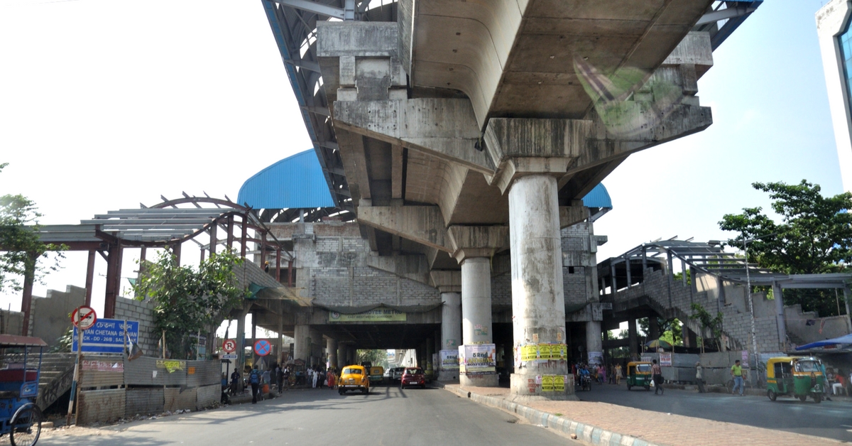 An elevated railway track like the one pictured above, will leave the road free for transport. Representative image only. Image Courtesy: Wikimedia Commons.