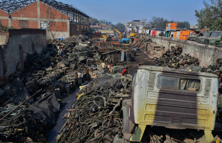In Pics: Amid Mountains of Metal, How Mayapuri Gives Junk a New Life