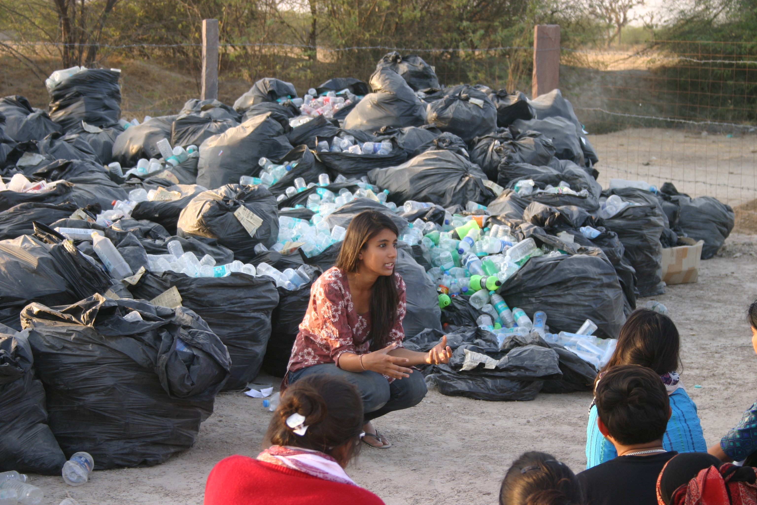 Rajasthan-garbage-hamlet-engineers