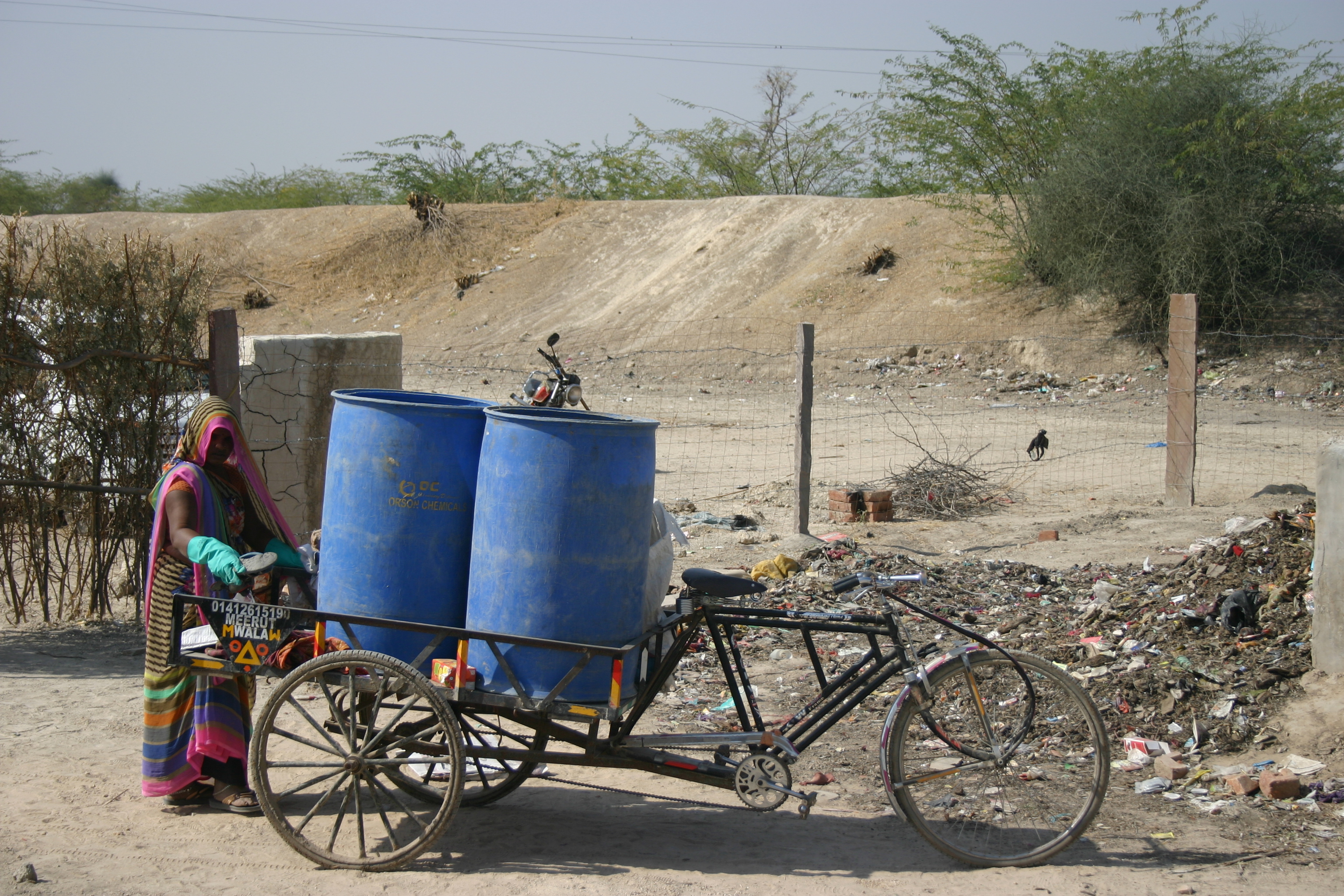 Rajasthan-garbage-hamlet-engineers