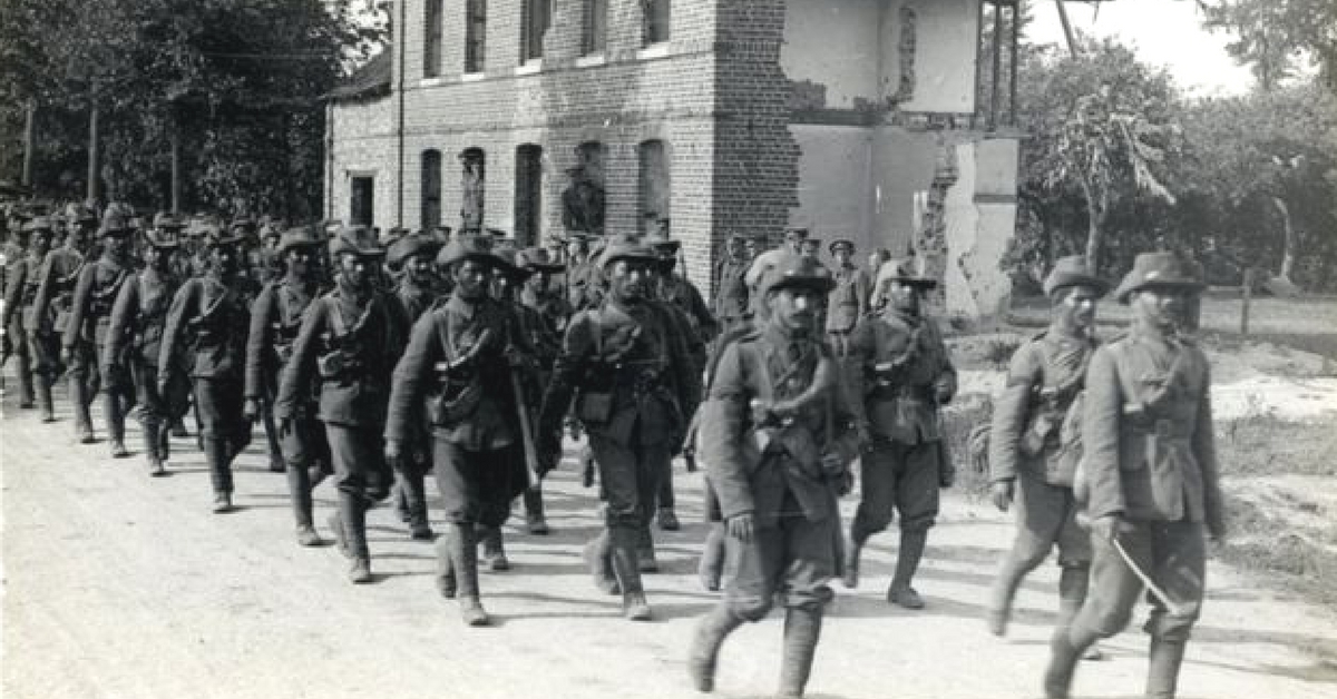 Garhwali riflemen in France, 1915 (Source: Wikimedia Commons/HD Girdwood)