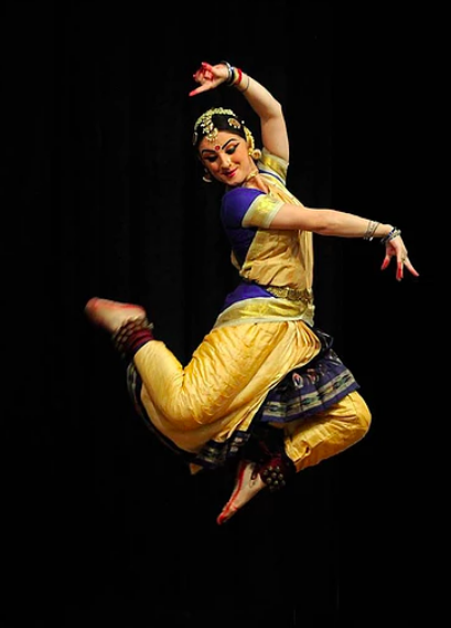 Young Attractive Woman Performing Indian Classical Dance Bharatanatyam  Photo Picture And HD Photos | Free Download On Lovepik