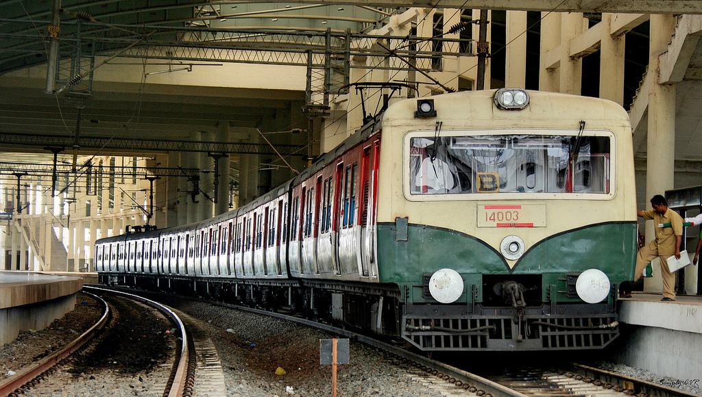 Railway Cop stops rape attempt