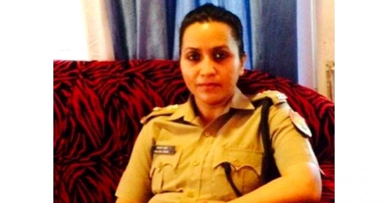 Delhi IPS officer gives her salary to family of truck driver killed by ...