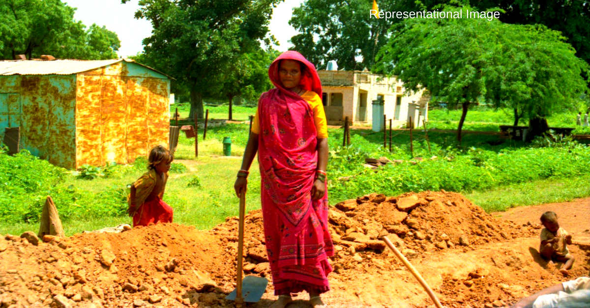 With No Help from Govt, Bihar Women Build Their Own 2 Km Road in Just 3 Days!