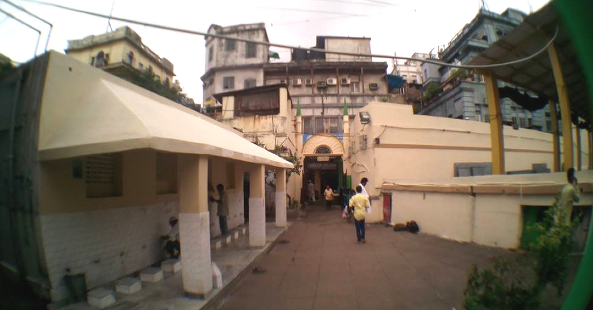 The interiors of Kolkata's Tipu Sultan mosque, that held an iftar for women in its premises.Image Credit: Kolkatan Muslims