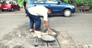 After Losing Son To Civic Apathy, Mumbaikar Fills Up 500+ Potholes on City Roads