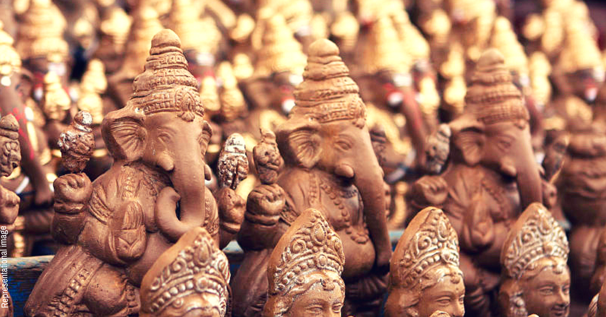 Go Green This Ganesh Chaturthi: Mumbaikar Distributes 1000 Clay Idols for Free!