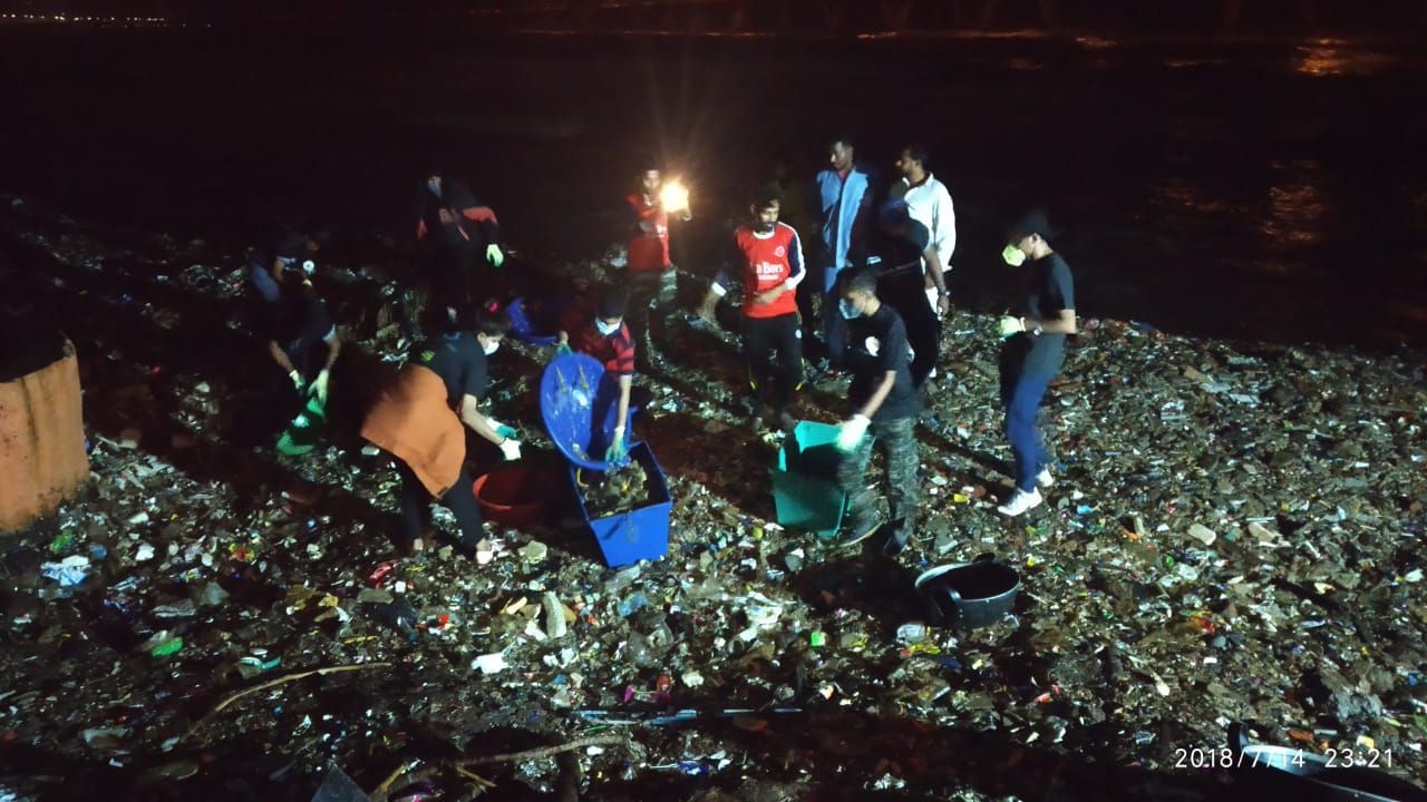 Beach clean up Worli fort Mumbaikars