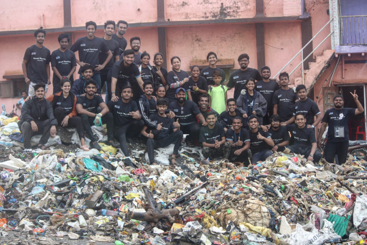 Beach clean up Worli fort Mumbaikars