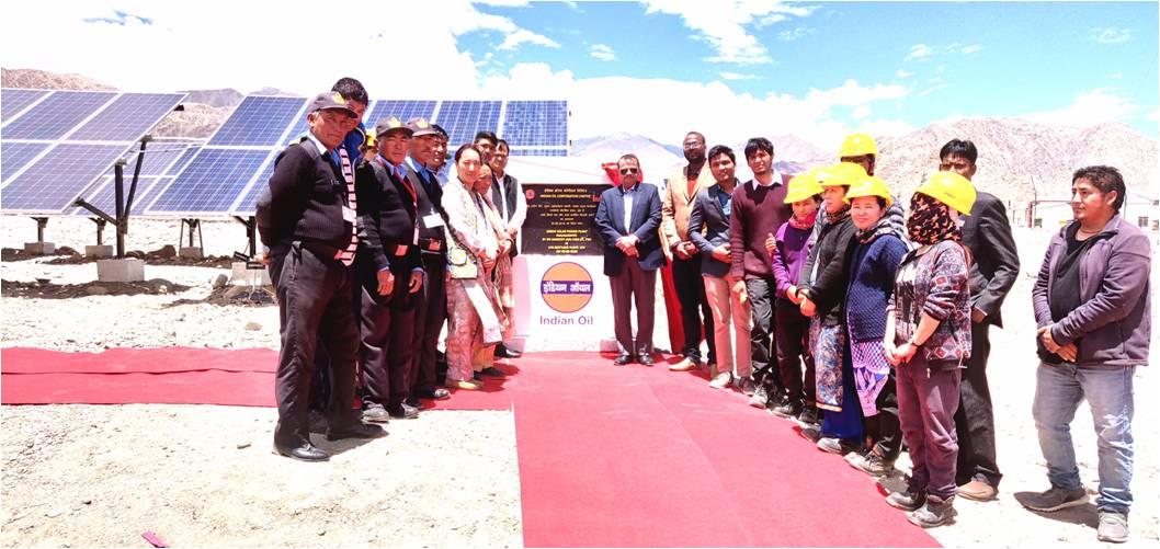 Indian Oil commissions 100 KW Solar Power Plant at Leh, World's Highest Bottling Plant. With the plant set to save 30,000 Litres of Diesel every year, (Source: Twitter/Indian Oil Corporation)  