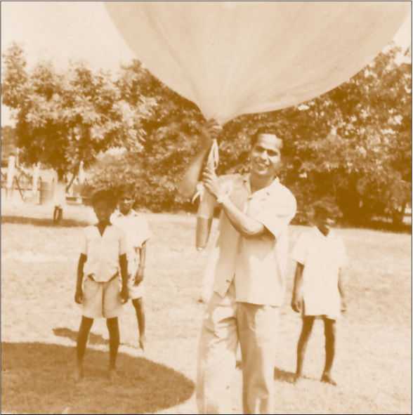 Yash Pal with a balloon in TIFR