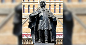 The Lion of Bombay: The Untold Story of Sir 'Ferocious' Mehta, the Father of BMC!