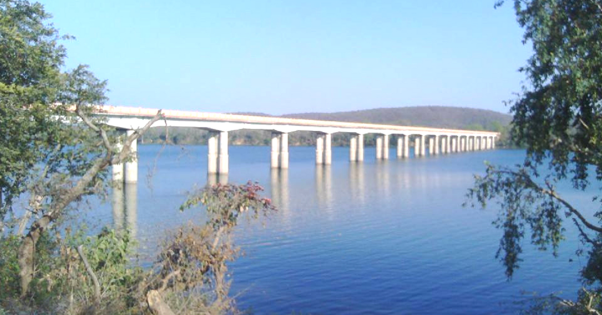 The River Betwa, calm and placid, in all its glory. Image Credit: Javed Khan