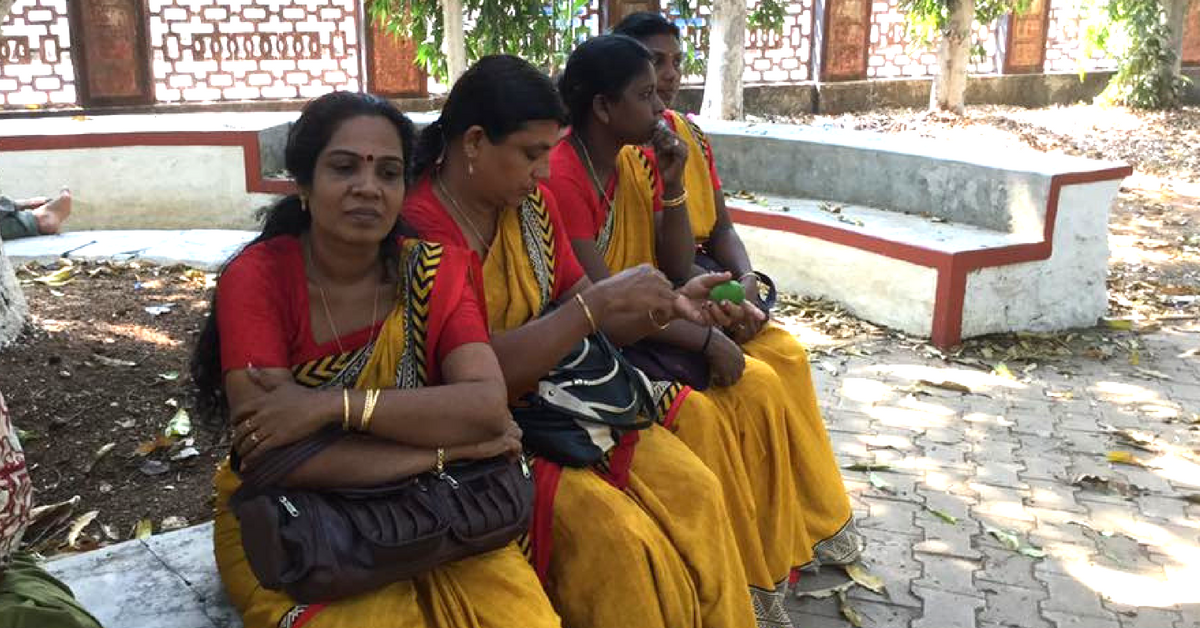After A Hard-Fought 8-Year Battle, Kerala Women Workers Win ‘Right to Sit’!
