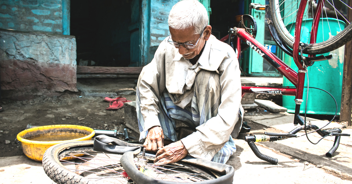 Run By 84-YO, Humble Village Shop in Karnataka is a Heartwarming Symbol of Humanity!