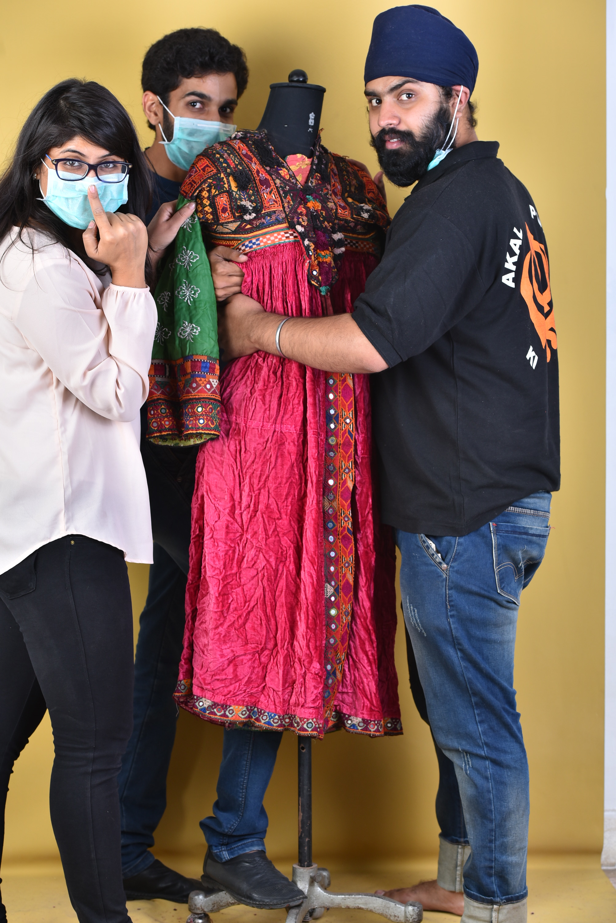 Restoration work on Restoration work on Kakrai Kameez, the traditional attire of Pashtun women. 