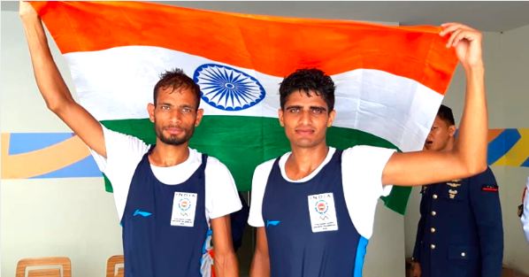 Bhagwan Singh (left) and Rohit Kumar (right) won bronze in the men's double scull event in  the Asian Games. Image Credit: Sporting India