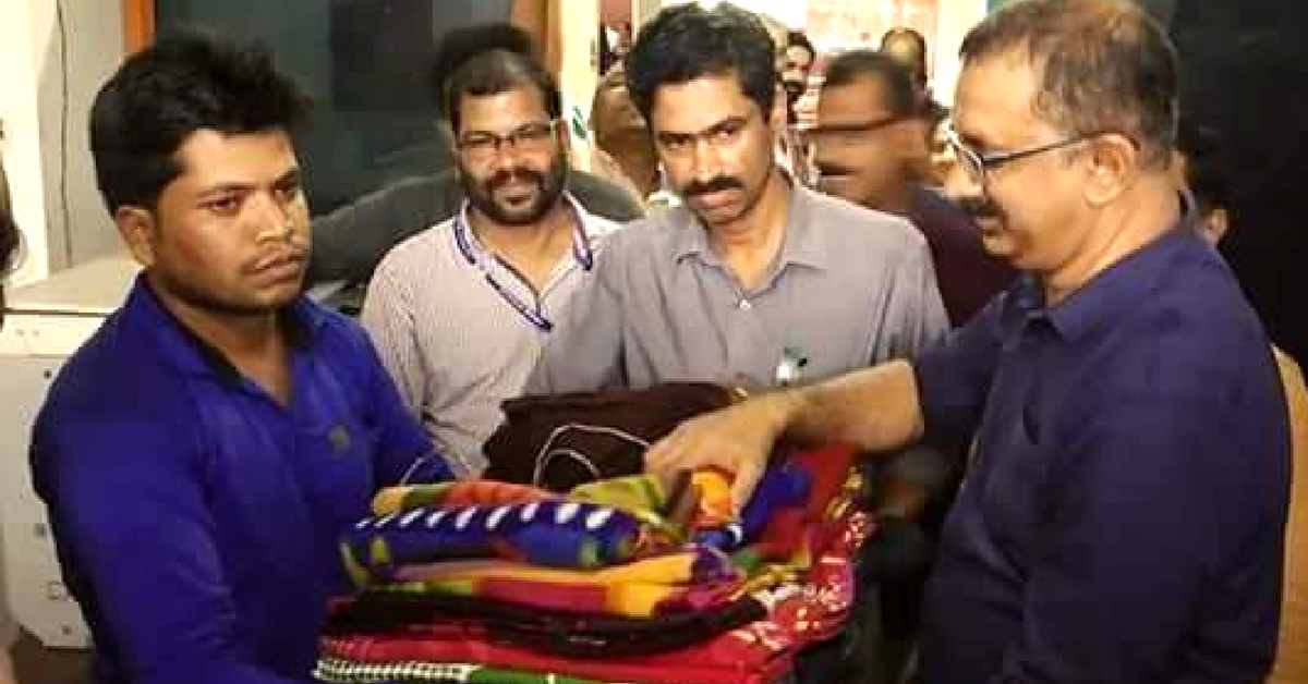 Kerala Floods: Blanket Merchant From Madhya Pradesh Donates Entire Stock to Victims!