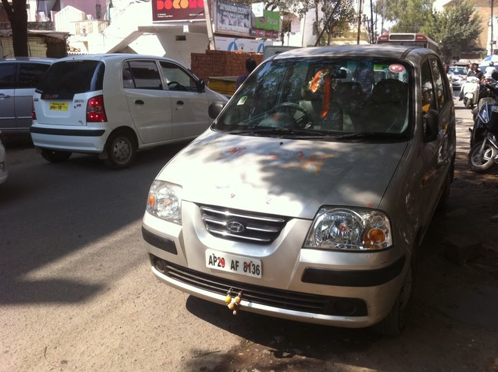 Parking in the middle of the road. (Source: Facebook/Kaushik Kathuri)