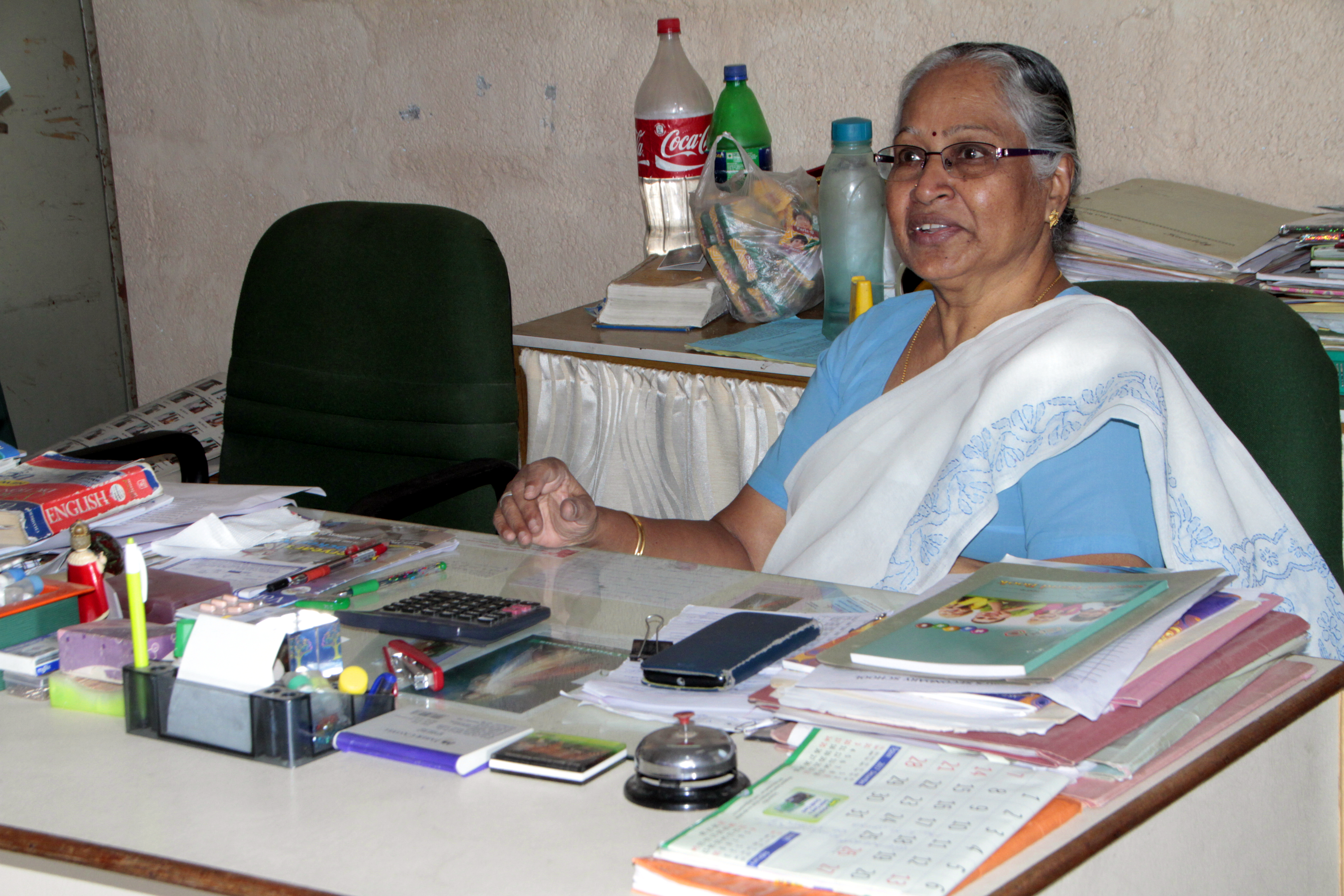 77-YO Hyd Lady Sold Home to Run School, Taught Thousands of Kids in 25 Years!