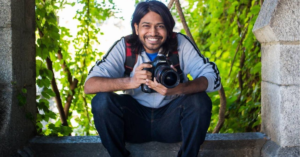 Mumbaikar's Heartwarming Tribute Shows How Teachers Can Give Wings to Dreams!