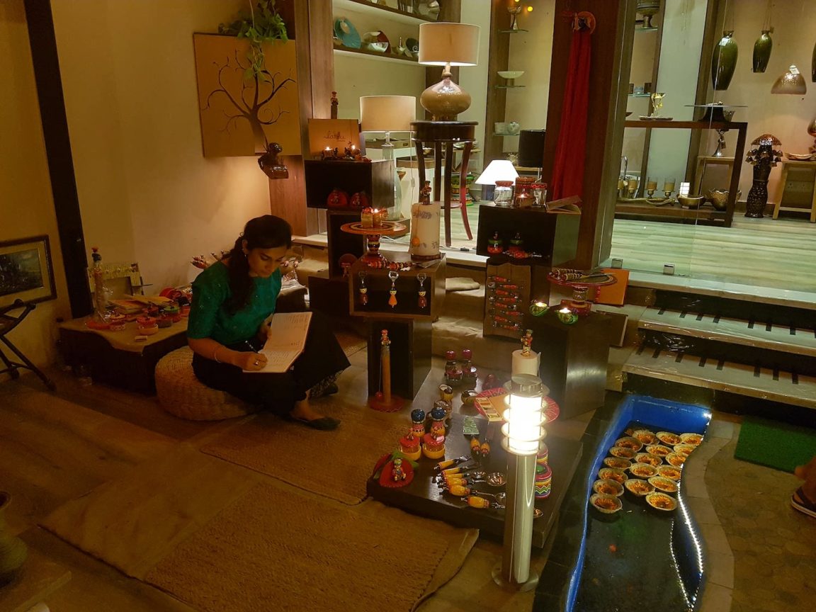 Kaushiki Agarwal is Reviving Varanasi’s Ancient Craft One 'Lattu' at a Time